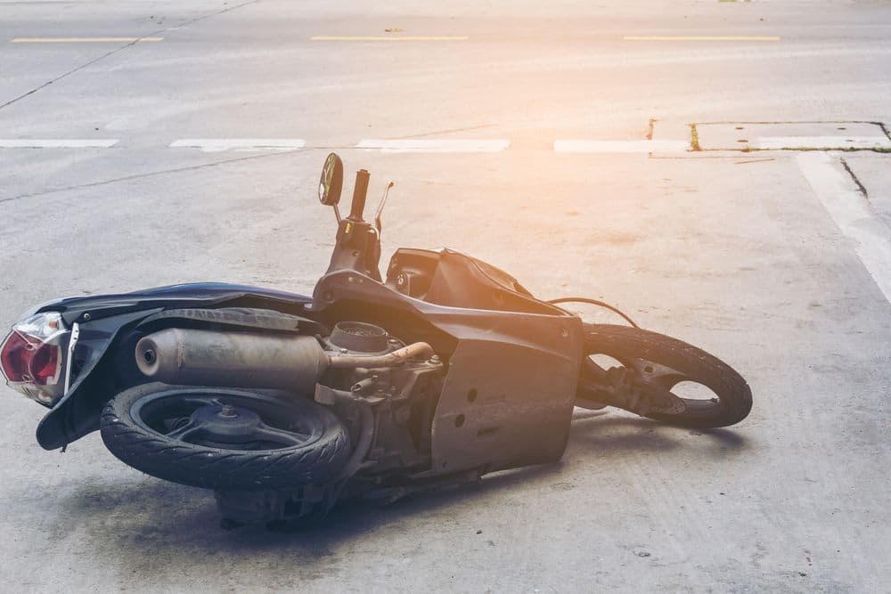 Por qué debes buscar tratamiento tras un accidente de moto